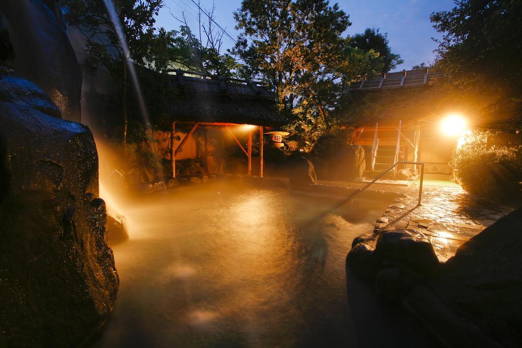 ホテル 湯村温泉 朝野家 エクステリア 写真