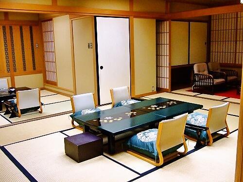 ホテル 湯村温泉 朝野家 エクステリア 写真